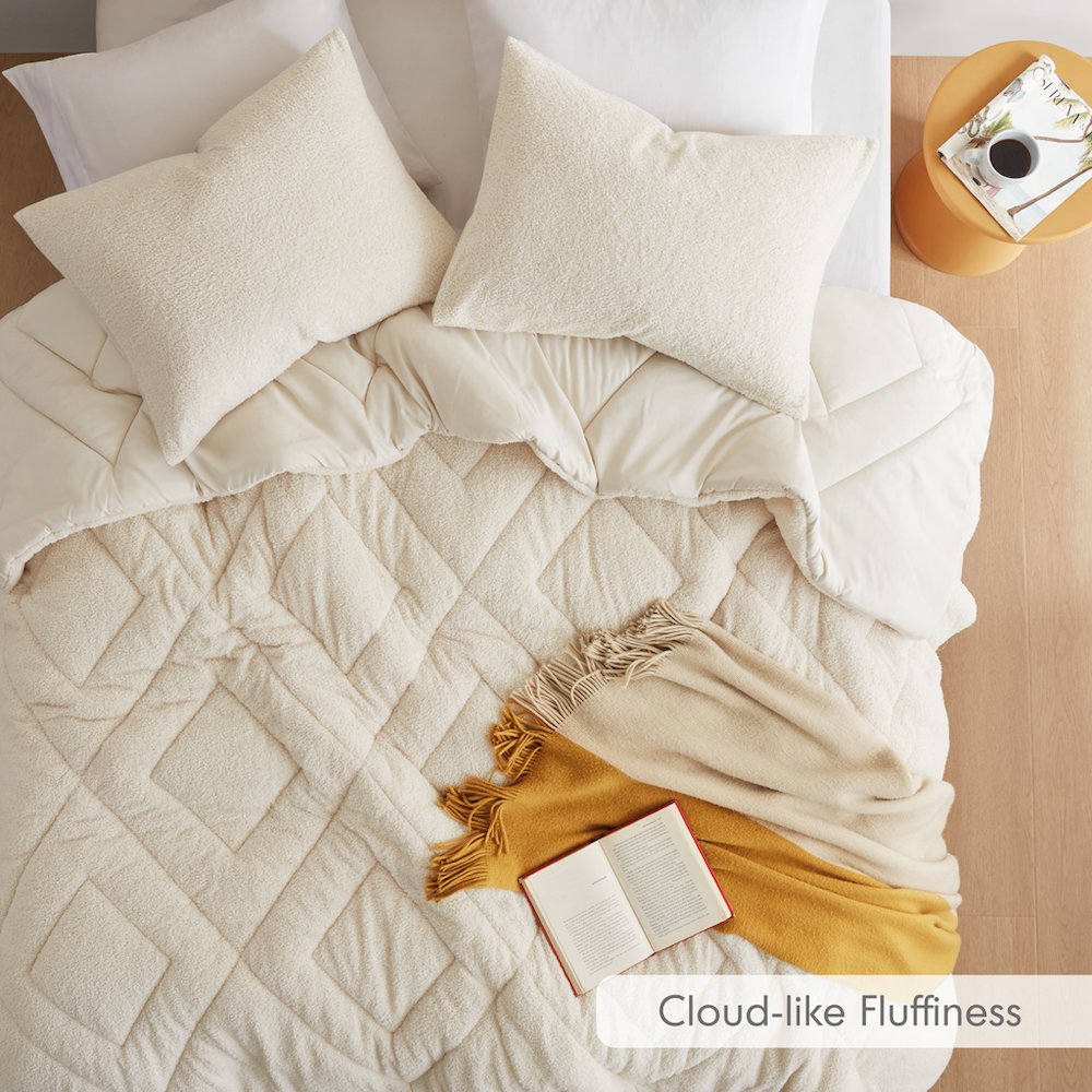 Double Diamond Quilted Teddy Comforter Set