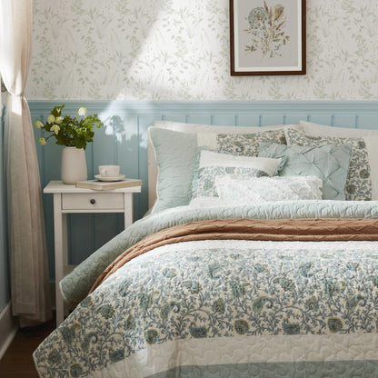 6 Piece Cotton Percale Quilt Set with Throw Pillows