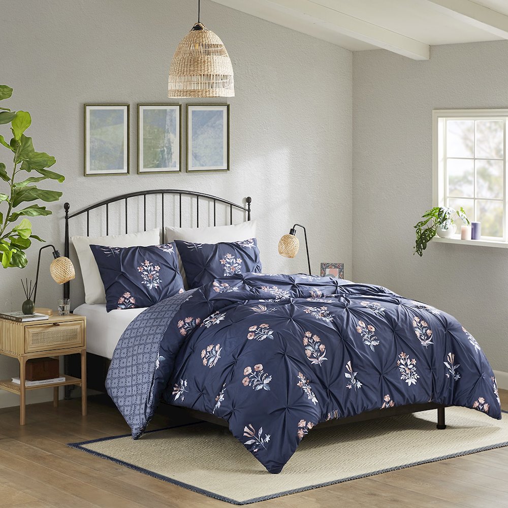 Marfa 3 Piece Pintuck Duvet Cover Set in Navy Color