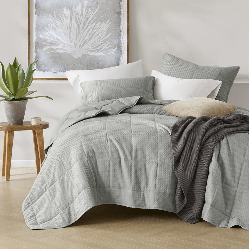 Mina Waffle Weave Textured Quilt Set, Gray color