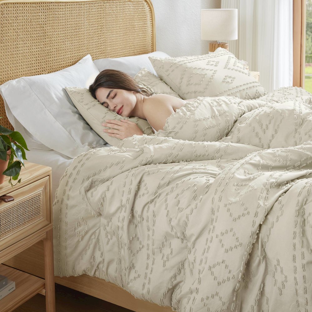Gigi Comforter Mini Set, Beige color