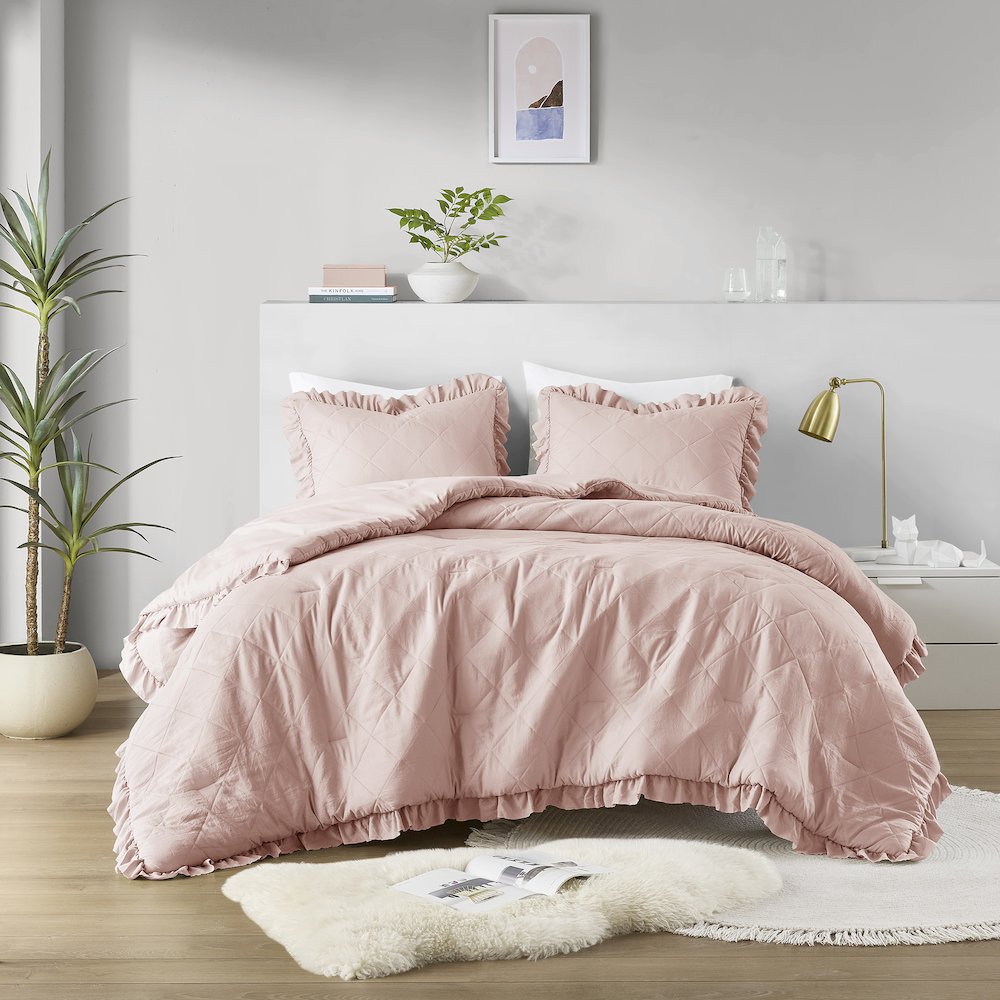 Diamond Quilted Ruffle Edge Comforter Set