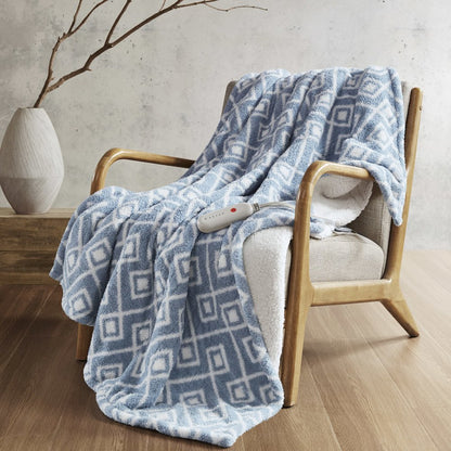 Amira Dream Soft Heated Throw in Blue Geo