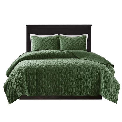 Harper 3 Piece Velvet Quilt Set, Green color