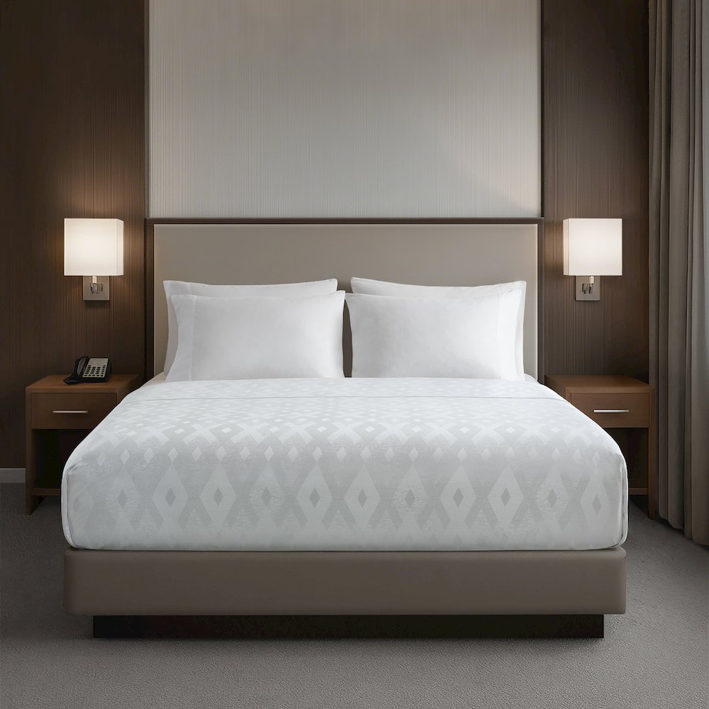 Jacquard Essential Nova Coverlet