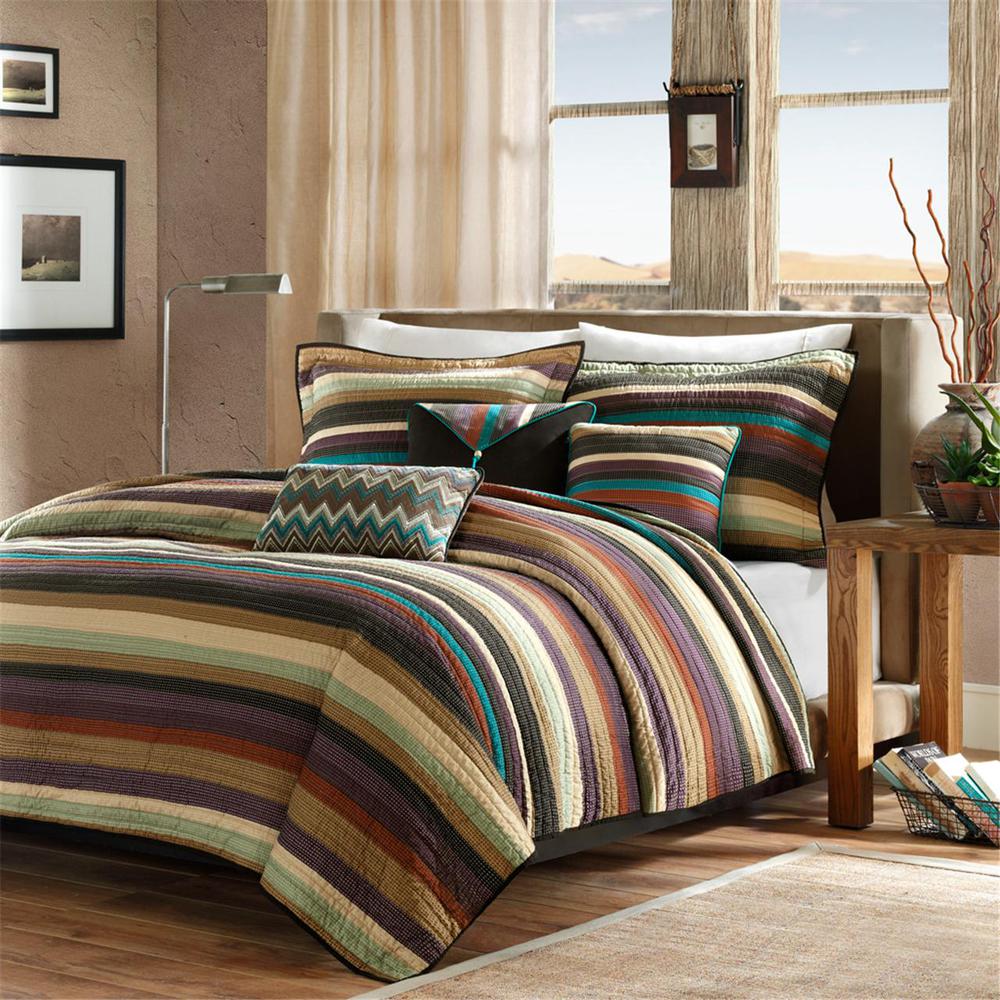 Yosemite Reversible Quilt Set with Throw Pillows, Multi color