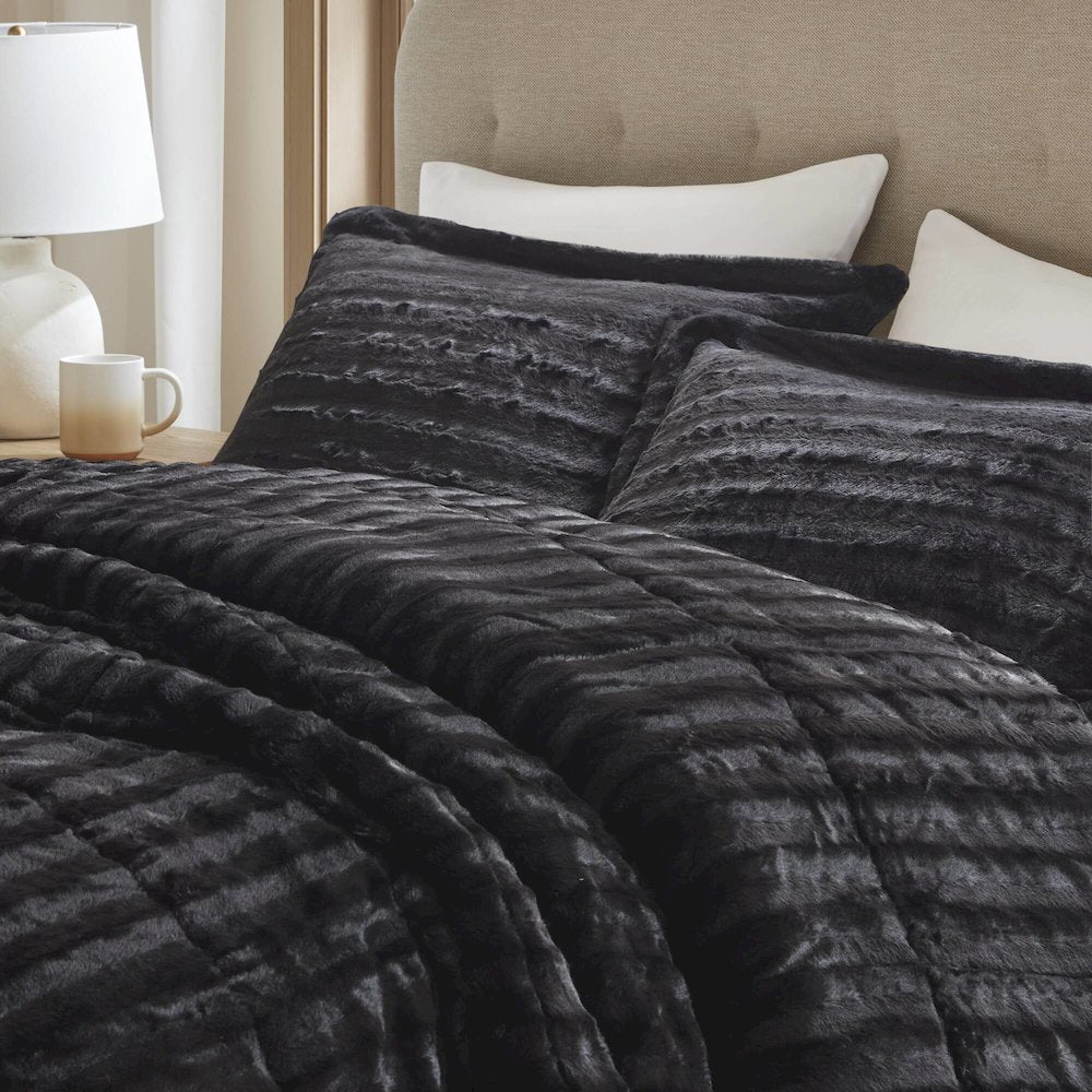 Duke Faux Fur Comforter Mini Set