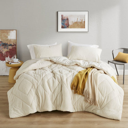 Double Diamond Quilted Teddy Comforter Set