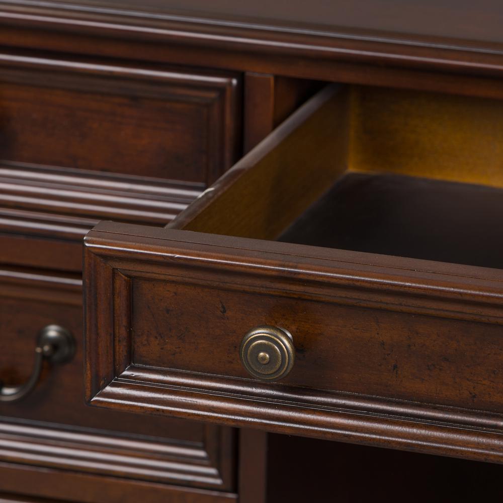 Brayton Manor Jr Executive Desk in Cognac