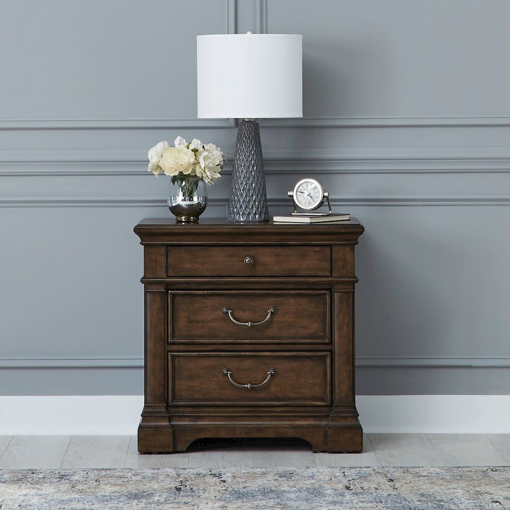 Bedroom Set - King Poster Bed, Dresser & Mirror, Chest, Charging Nightstand