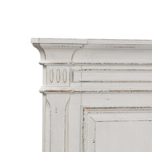 Abbey Park Queen Panel Bed in Antique White