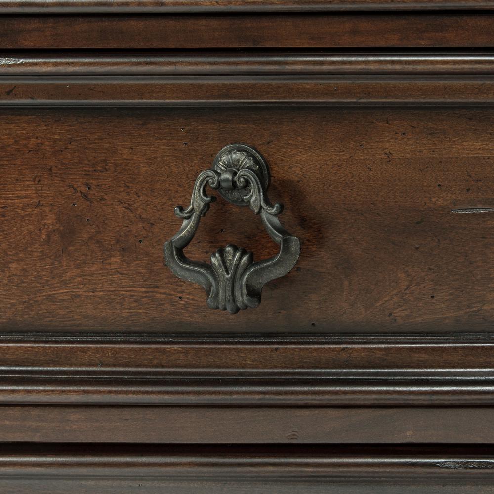 Arbor Place Dresser & Mirror in Brownstone