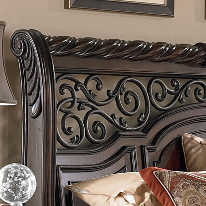 Arbor Place Queen Sleigh Bed in Brownstone