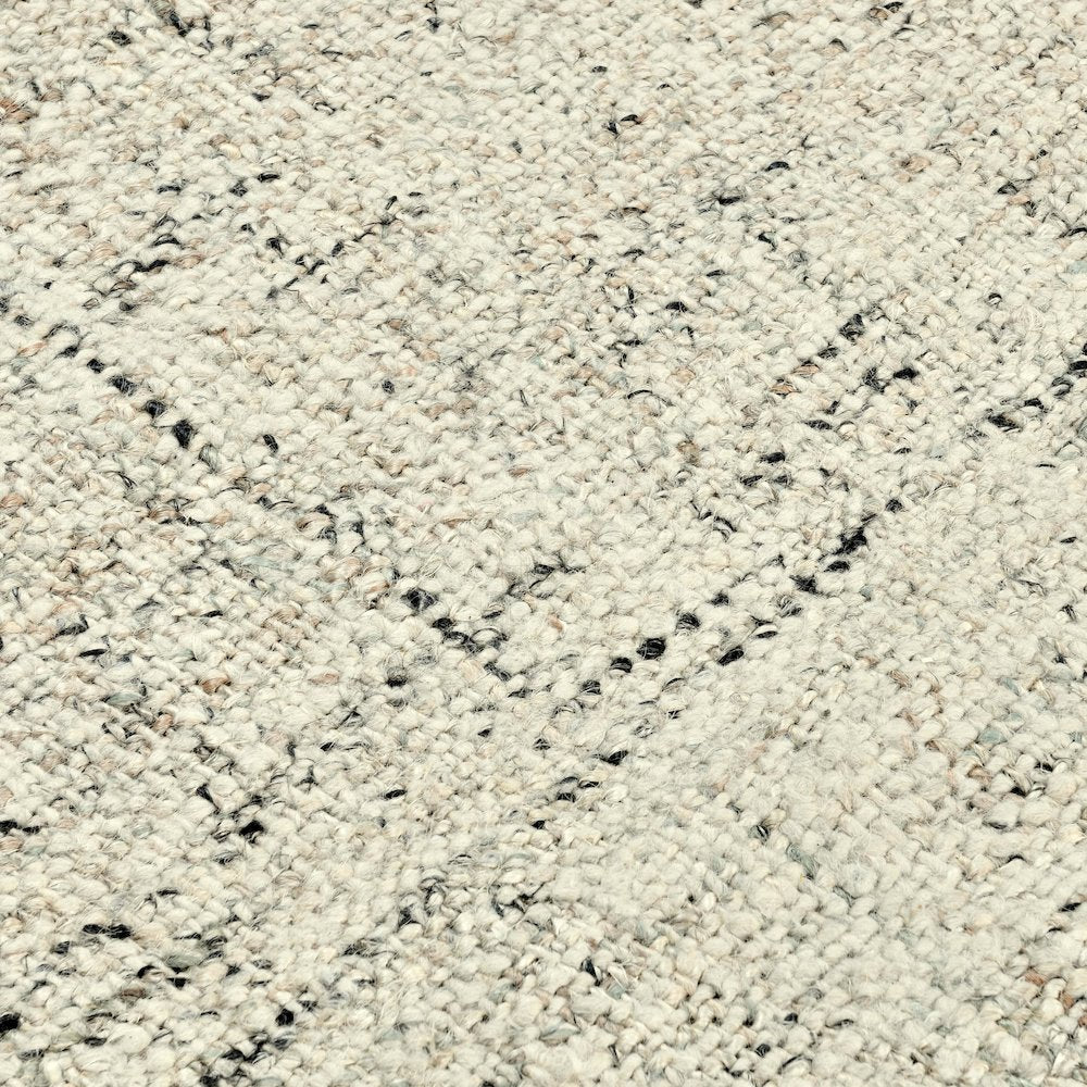 Oscoda 2.6'x8' Sustainable Handwoven Natural Accent Rug