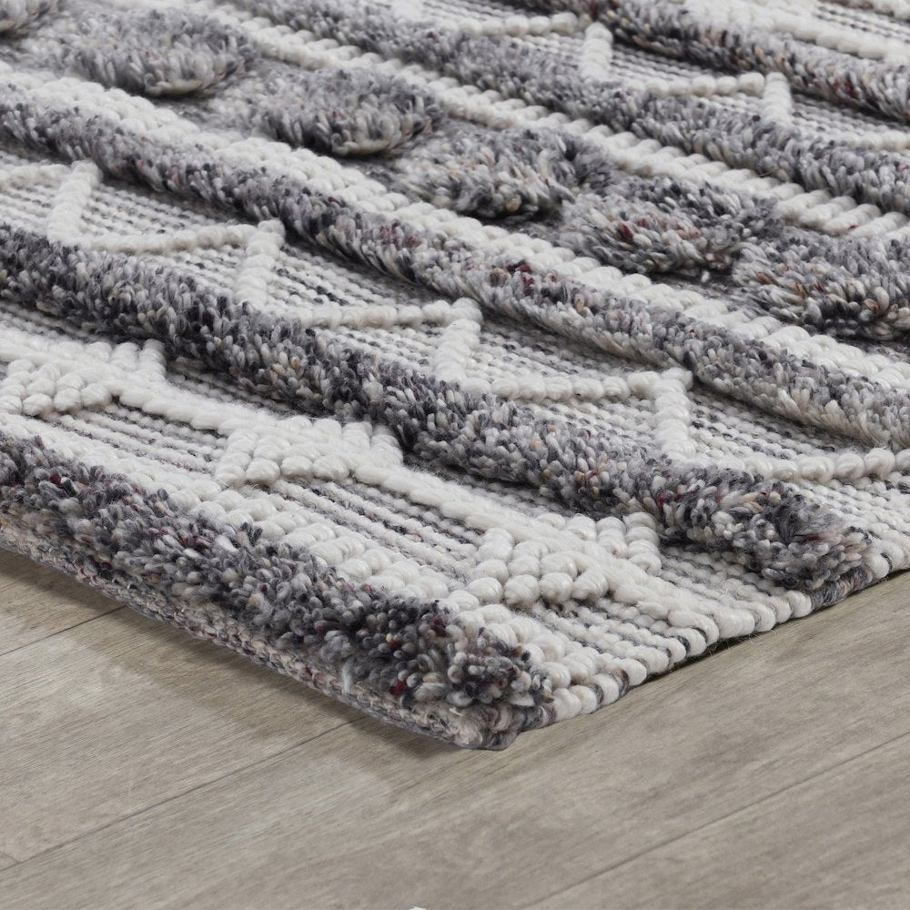 Tonopah 2.6'x8' Indoor Outdoor  Sustainable Fabric Handwoven Ivory Accent Rug