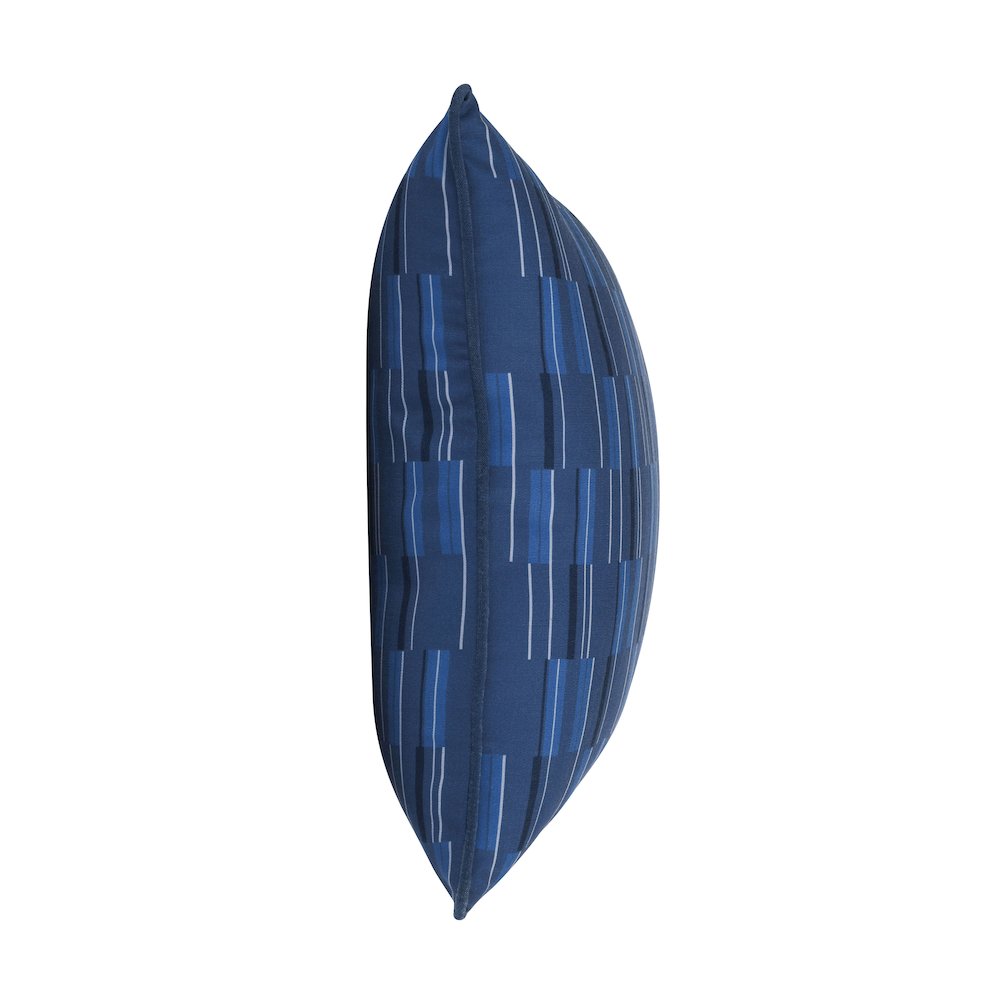 Indoor/Outdoor Nantucket Blue 22x22