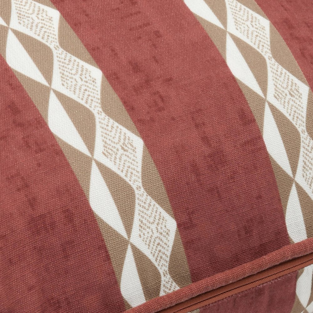 Indoor/Outdoor Delray Clay Red 18x18