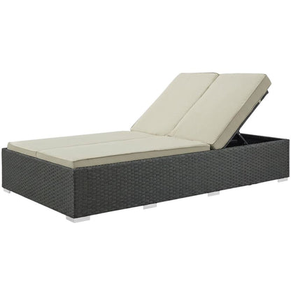 Outdoor Patio Double Chaise With Cushioned Seat And Sturdy Frame
