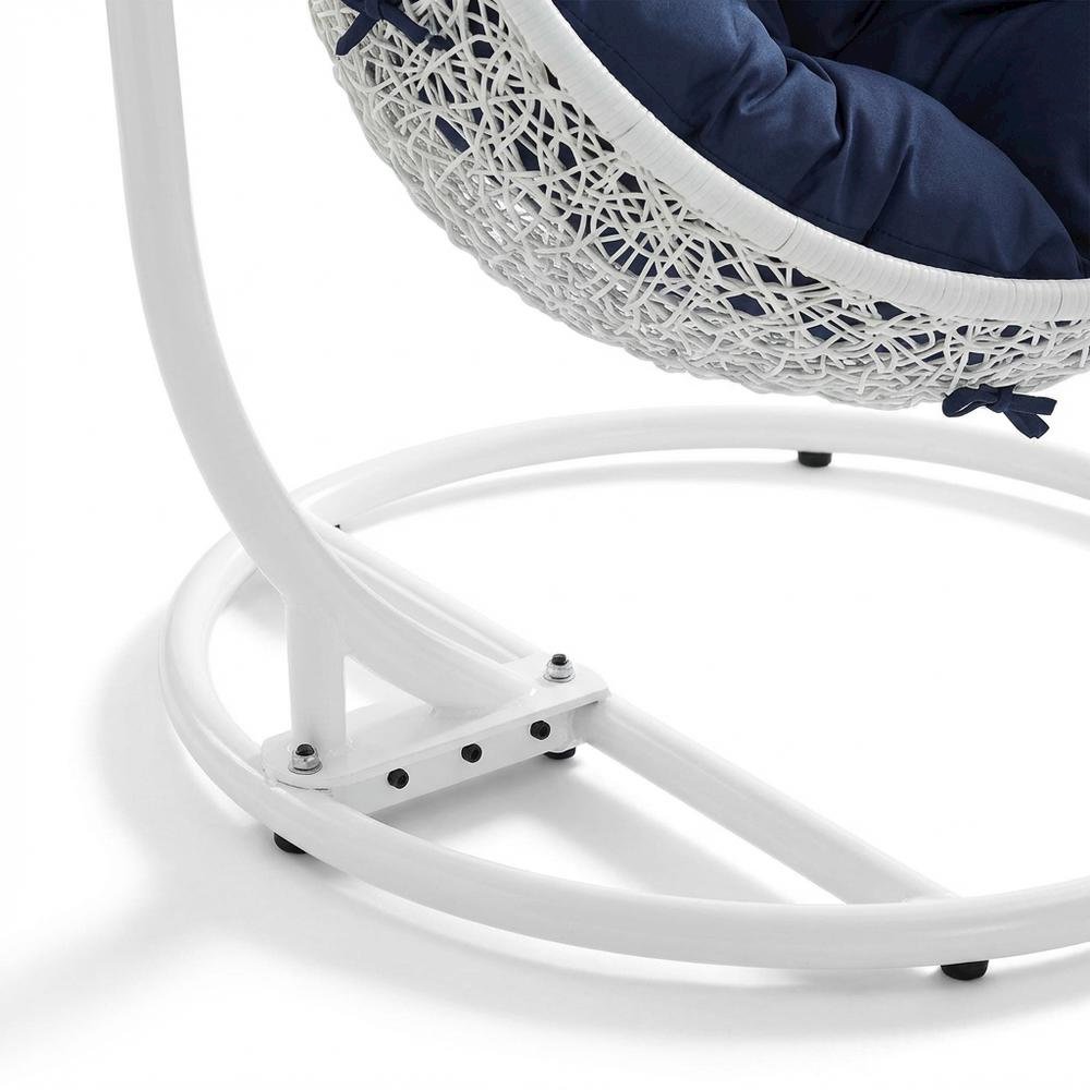 Outdoor Patio Chair With Stand In Stylish Design For Outdoor Lounging