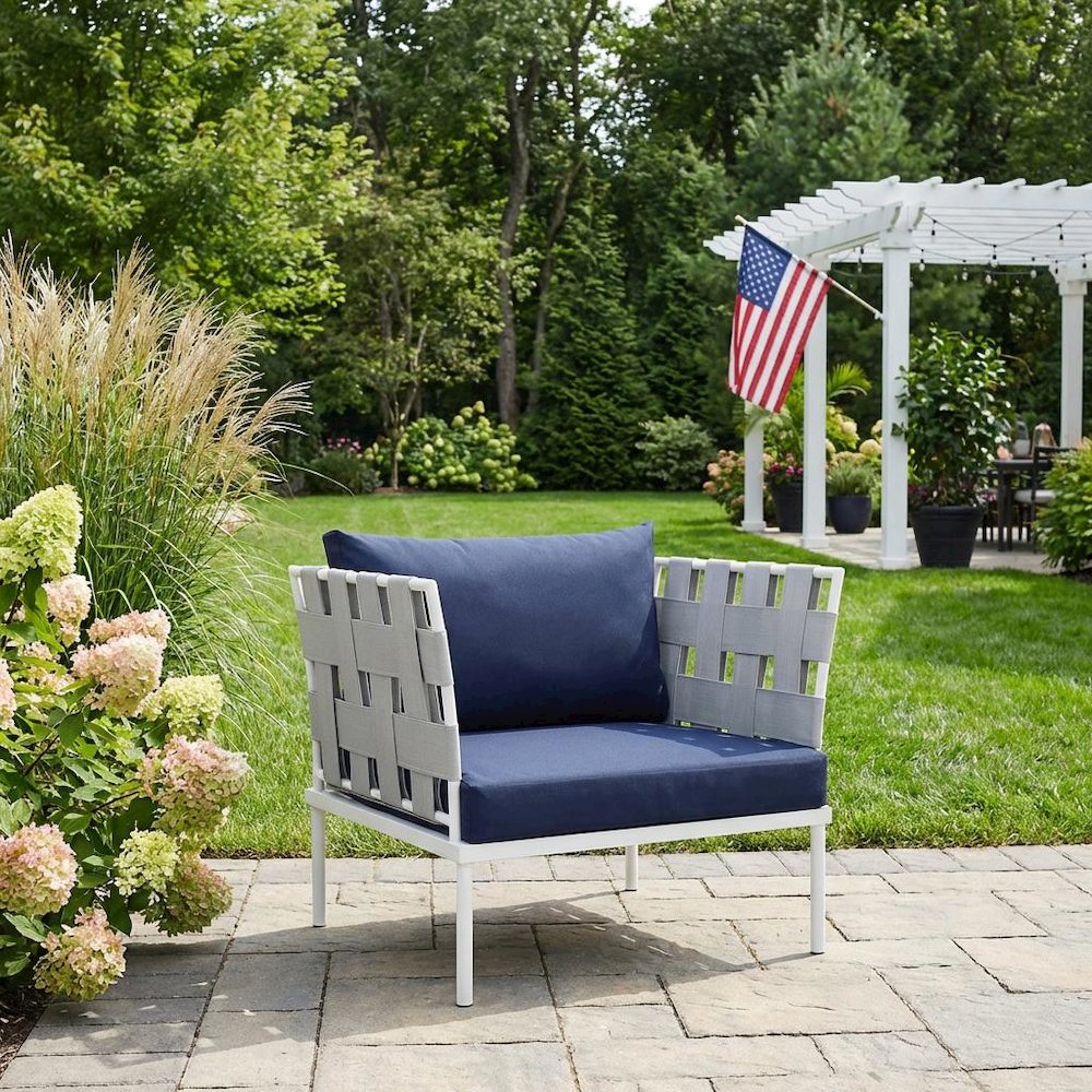 Outdoor Patio Aluminum Armchair With Cushioned Seat And Sleek Design