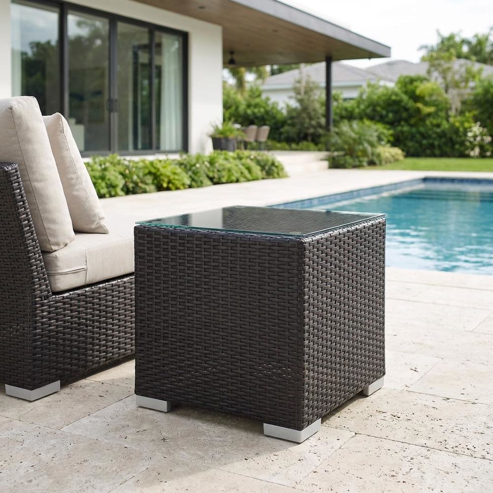 Round Outdoor Side Table With Modern Design For Patio Use