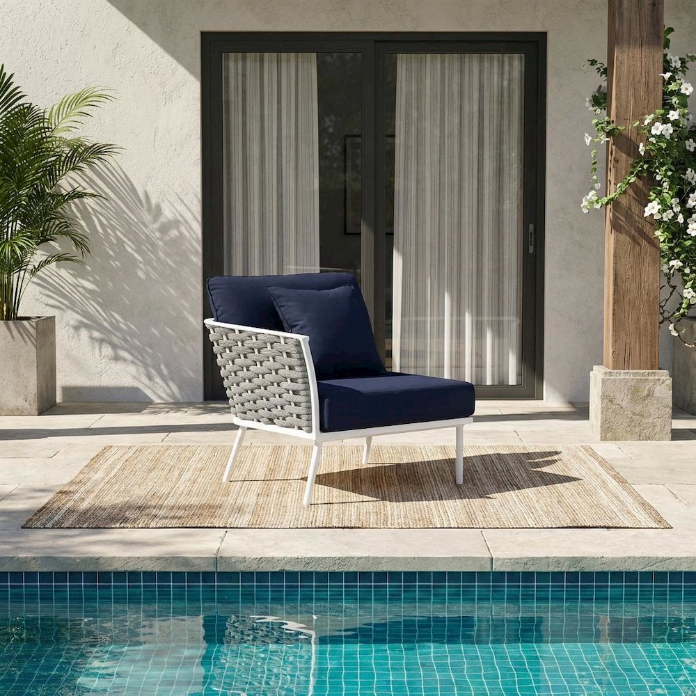 Aluminum Left-Facing Patio Lounge Chair With Cushioned Seat