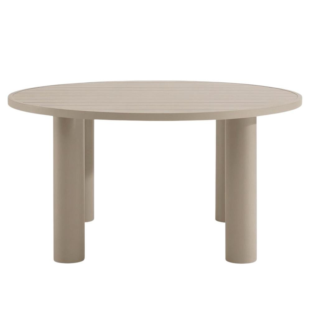 Aluminum Outdoor Dining Table with Round Top and Sturdy Base