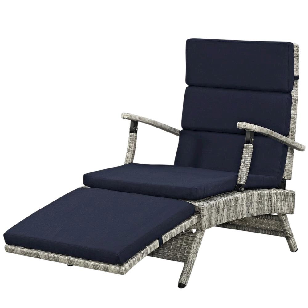 Outdoor Patio Wicker Rattan Lounge Chair With Armrest Support