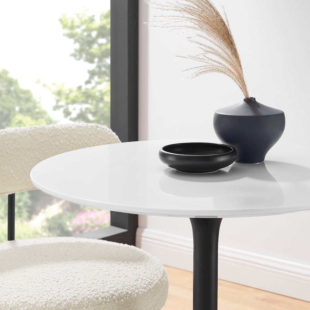 Lippa 28" Round Wood Dining Table