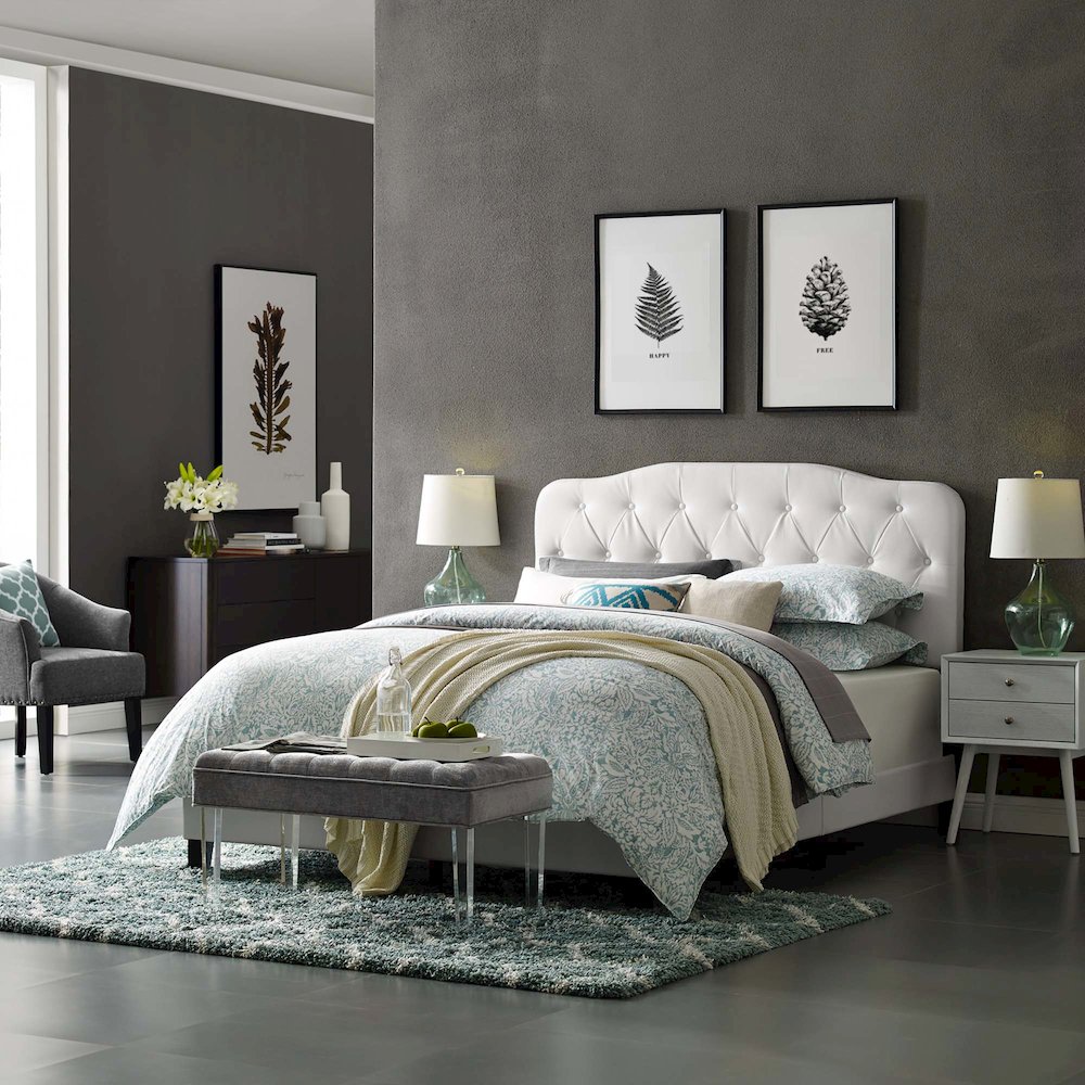 Amelia Faux Leather Full Bed