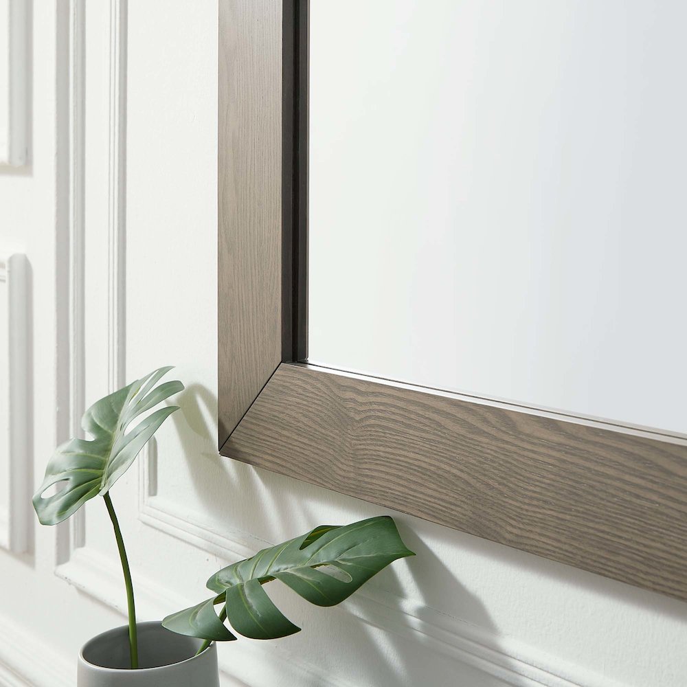 Merritt Mirror