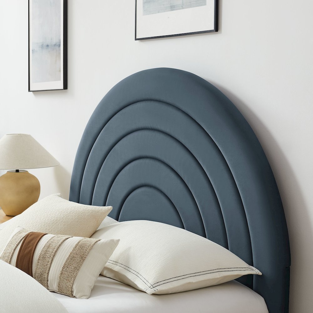 Solana Arched Performance Velvet King Platform Bed