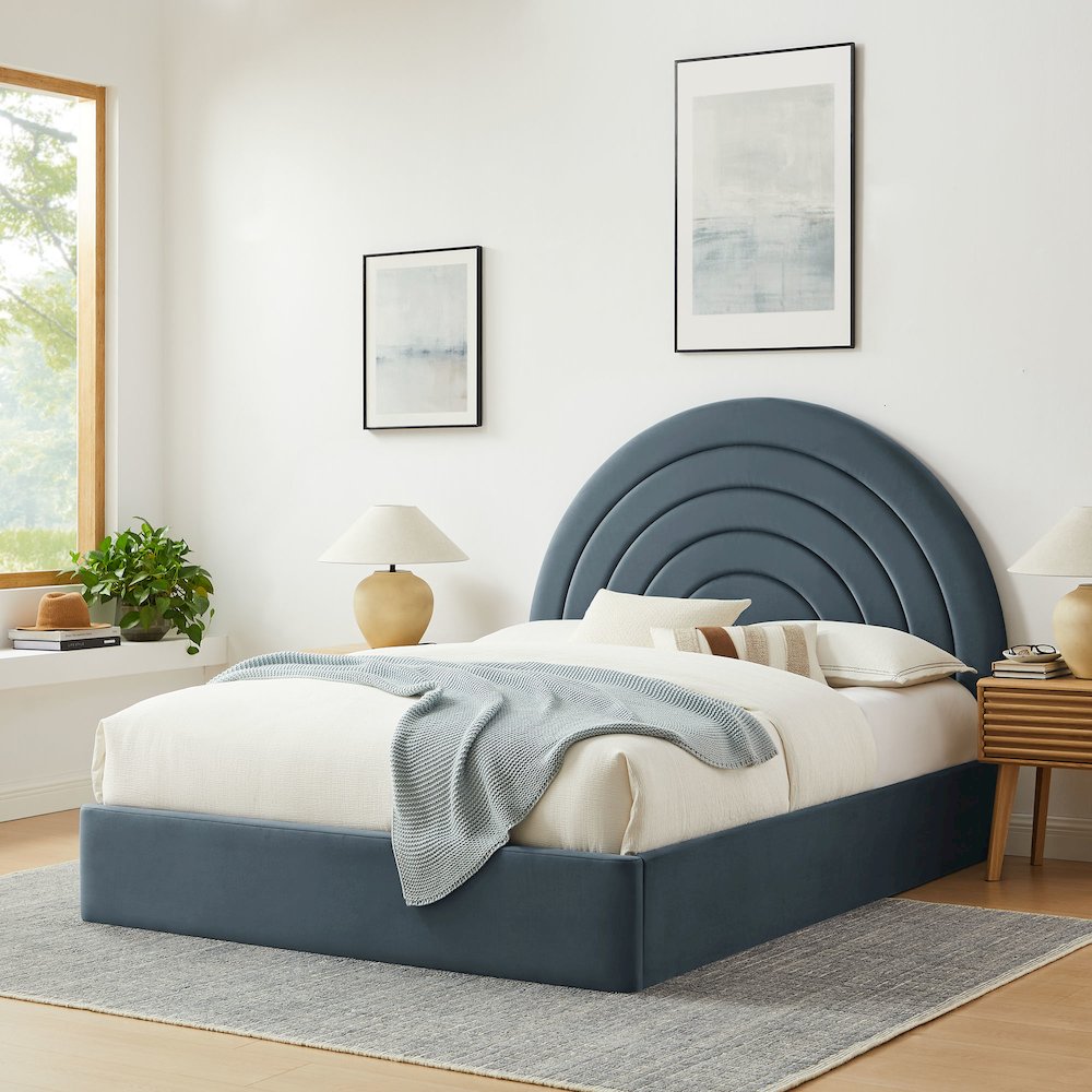 Solana Arched Performance Velvet King Platform Bed