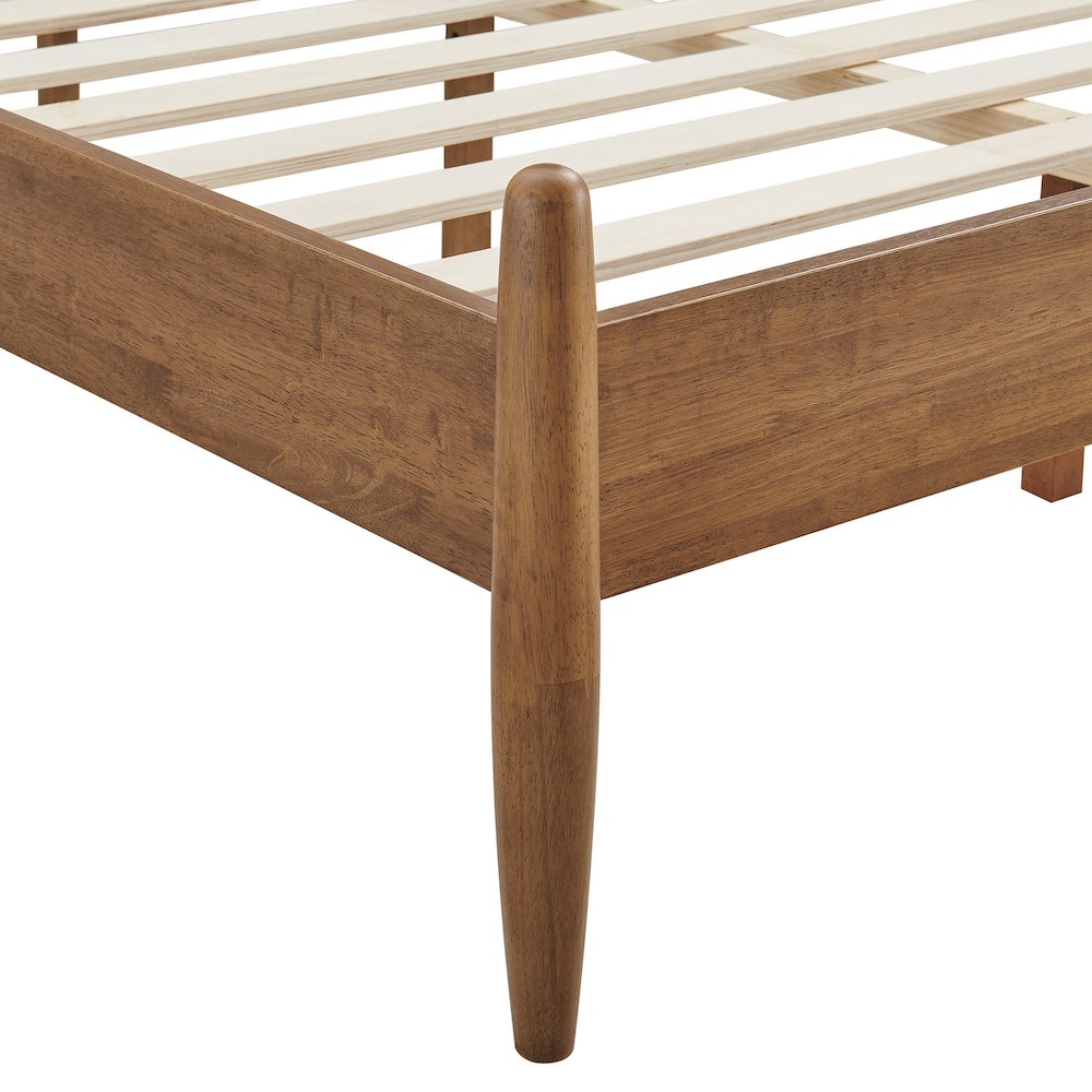 Zane Queen Size Spindle Bed