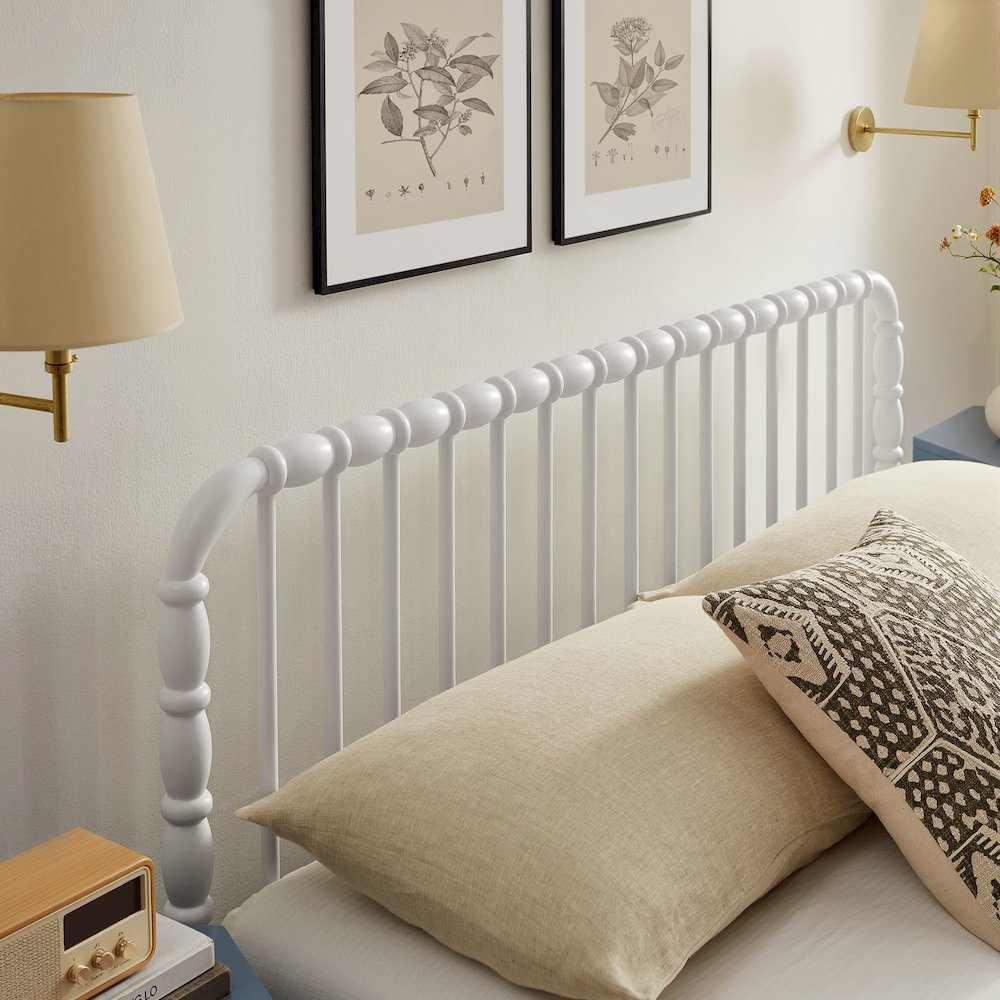 Arlette Full Size Wood Spindle Bed Frame - White