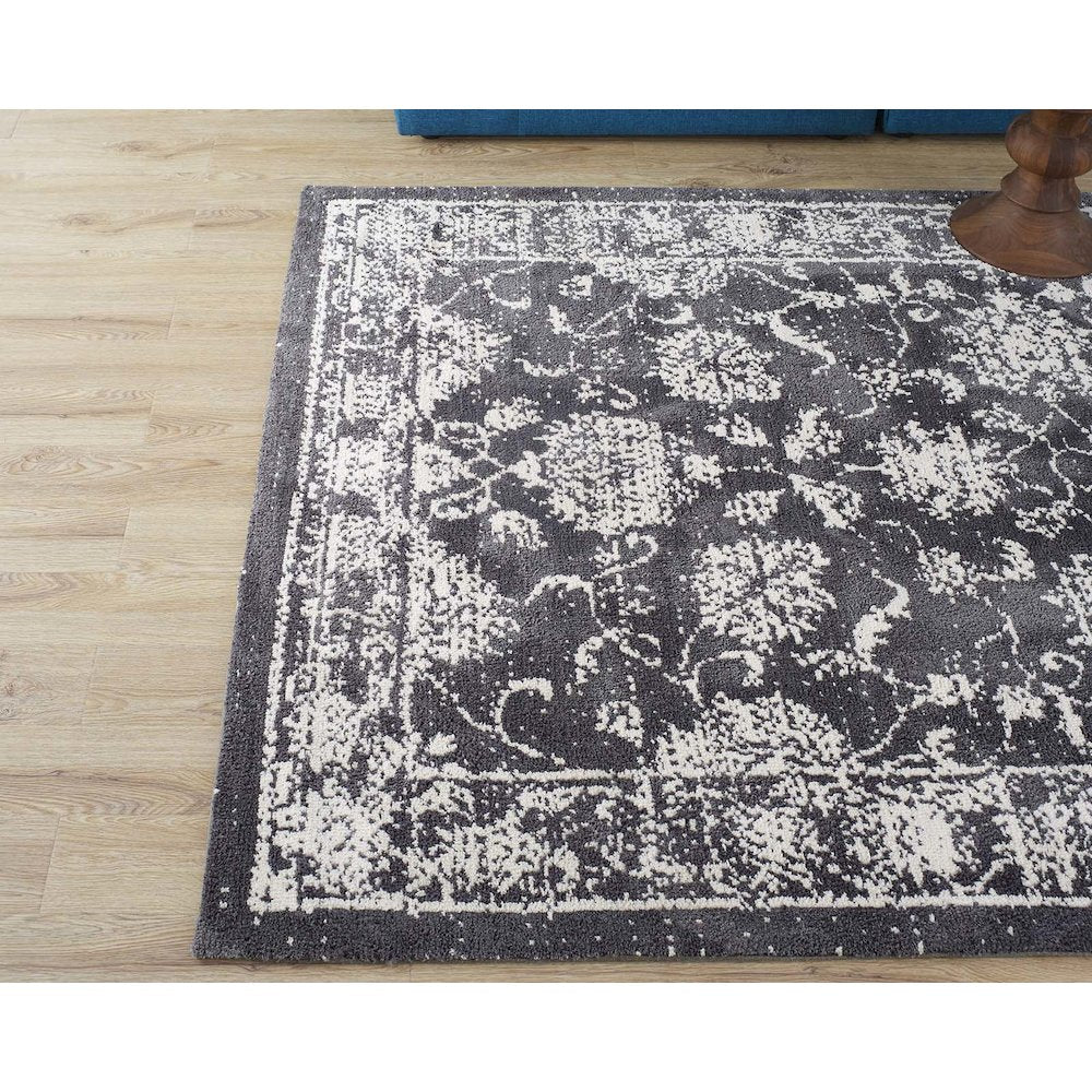 Kazia Distressed Floral Lattice 5x8 Area Rug
