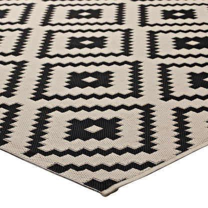 Perplex Geometric Diamond Trellis Indoor and Outdoor 5x8 Area Rug