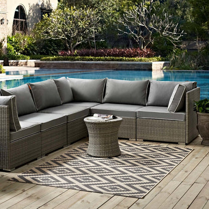 Jagged Geometric Diamond Trellis Indoor and Outdoor 8x10 Area Rug