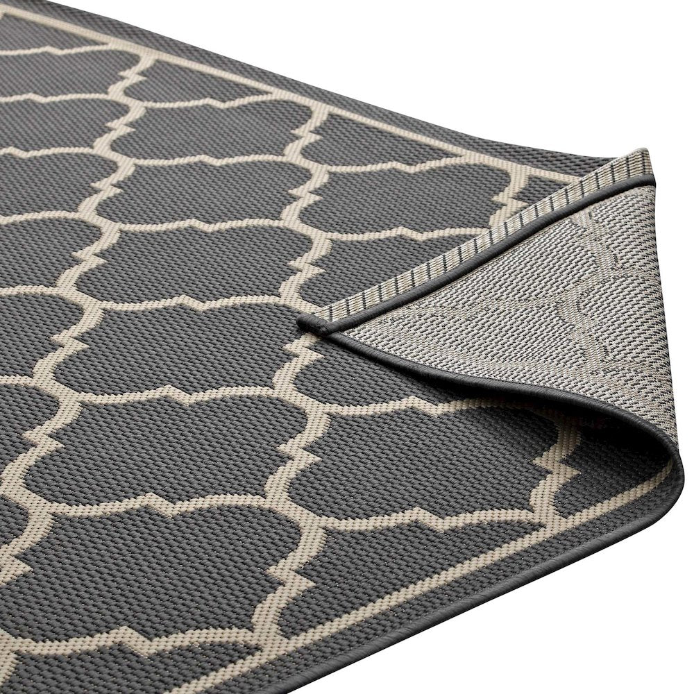 Avena Moroccan Quatrefoil Trellis Indoor and Outdoor 5x8 Area Rug