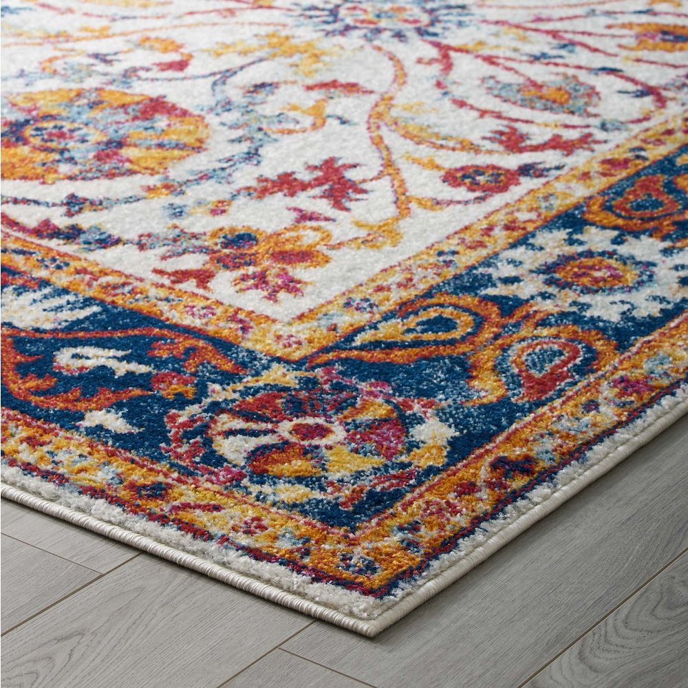 Entourage Samira Distressed Vintage Floral Vintage Medallion 8x10 Area Rug