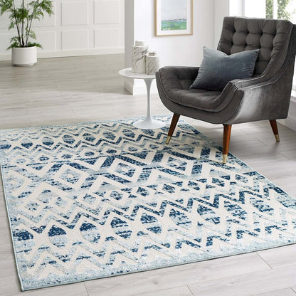 Tamako Diamond and Chevron Moroccan Trellis 5x8 Indoor / Outdoor Area Rug