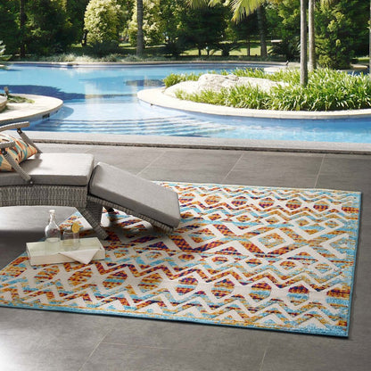 Tamako Diamond and Chevron Moroccan Trellis 5x8 Indoor / Outdoor Area Rug