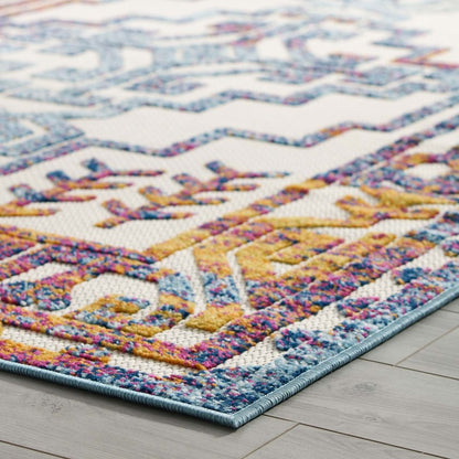 Nyssa Distressed Geometric Southwestern Aztec 5x8 Indoor/Outdoor Area Rug