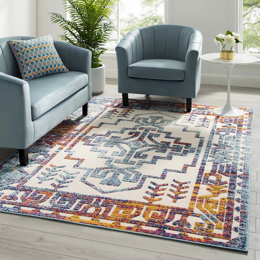 Nyssa Distressed Geometric Southwestern Aztec 5x8 Indoor/Outdoor Area Rug