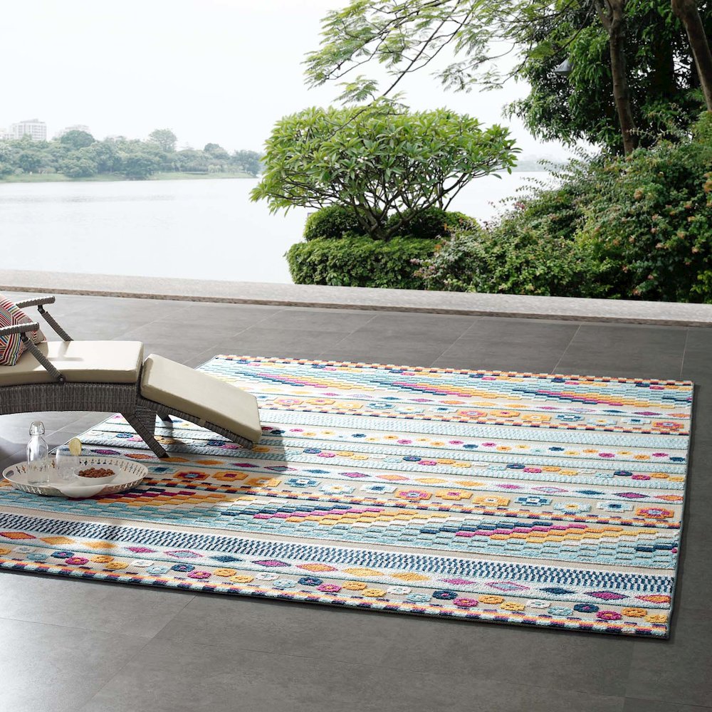 Cadhla Vintage Abstract Geometric Lattice 8x10 Indoor and Outdoor Area Rug