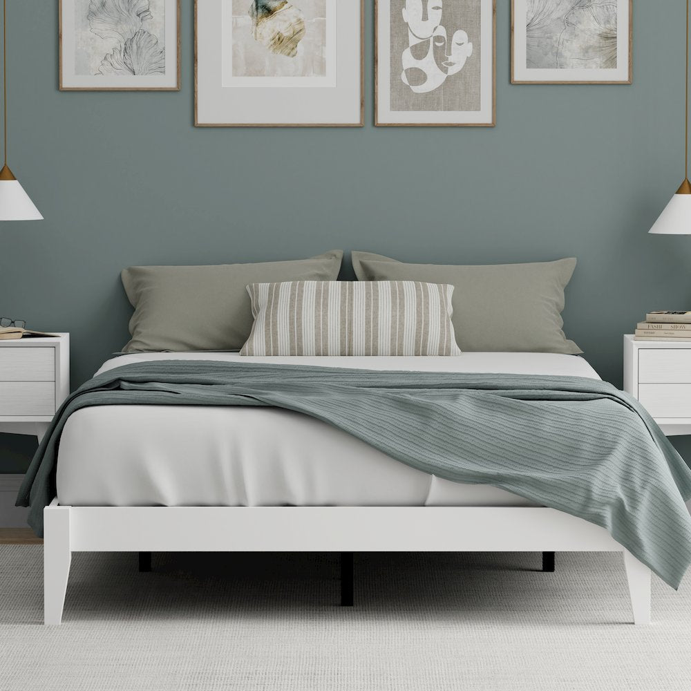 Serene Farmhouse Style Queen Wood Bed Frame - White