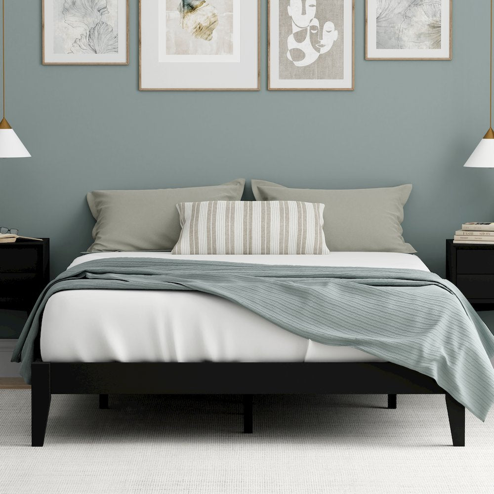 Serene Farmhouse StyleQueen Wood Bed Frame - Black