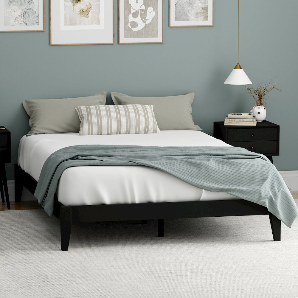 Serene Farmhouse StyleQueen Wood Bed Frame - Black