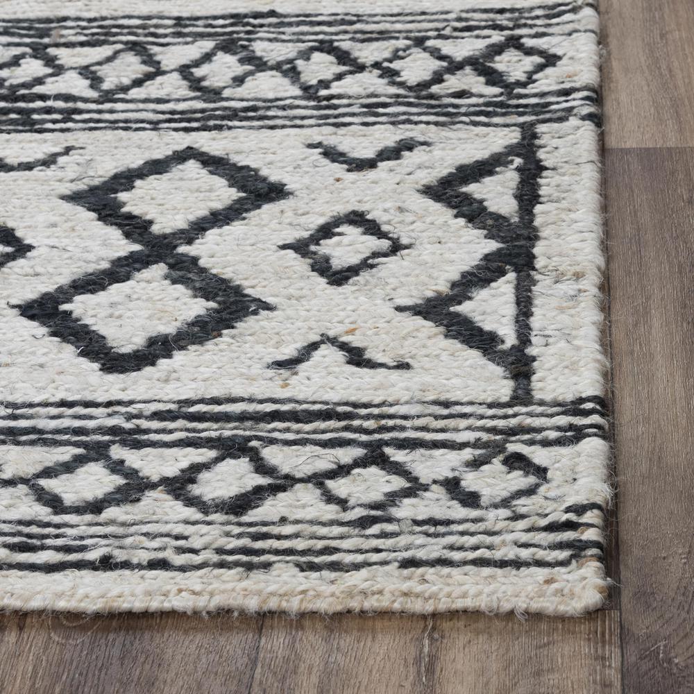 5' x 8' Hand-Woven Rectangle Rug
