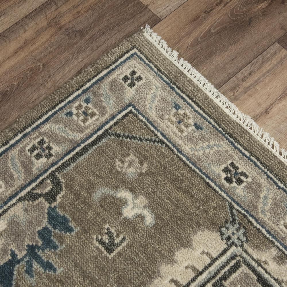 Hand Knotted Cut Pile Hand Spun Wool/ Tencel Rug, 6' x 9'